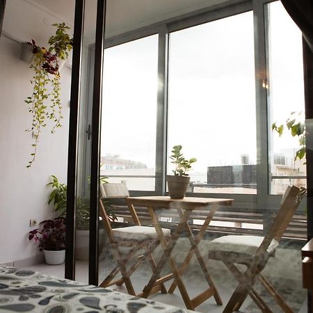 Apartamento Mosaics Aprtm In Parliament Square With Acropolis View Atenas Exterior foto