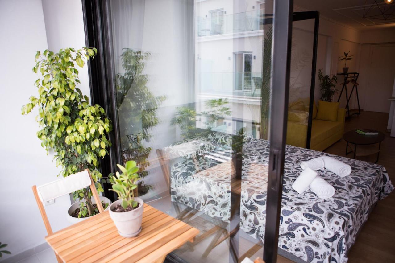 Apartamento Mosaics Aprtm In Parliament Square With Acropolis View Atenas Exterior foto